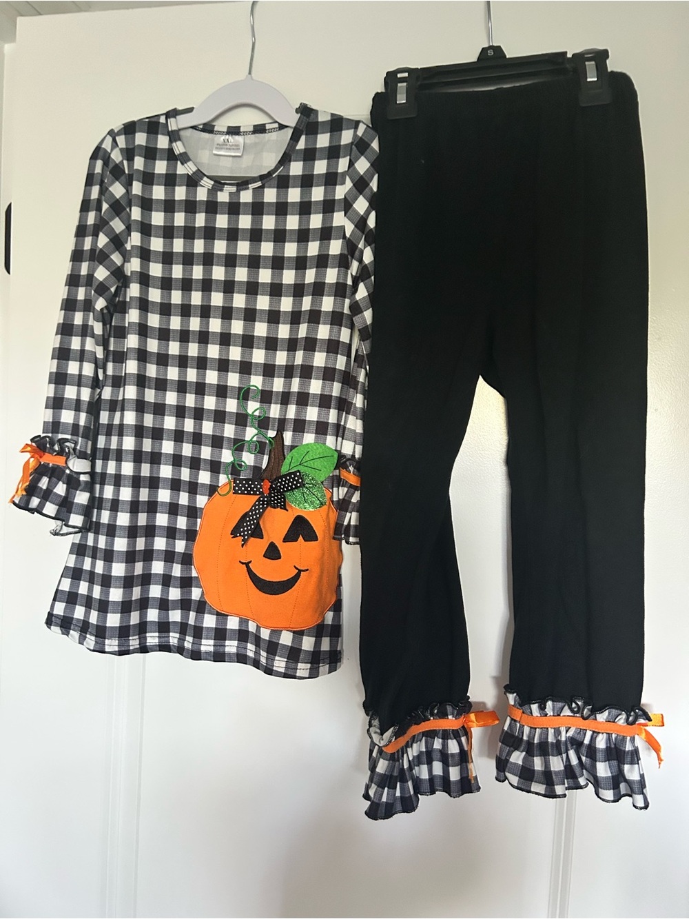 Black & White Gingham Pumpkin Kids Set with Orange Accent